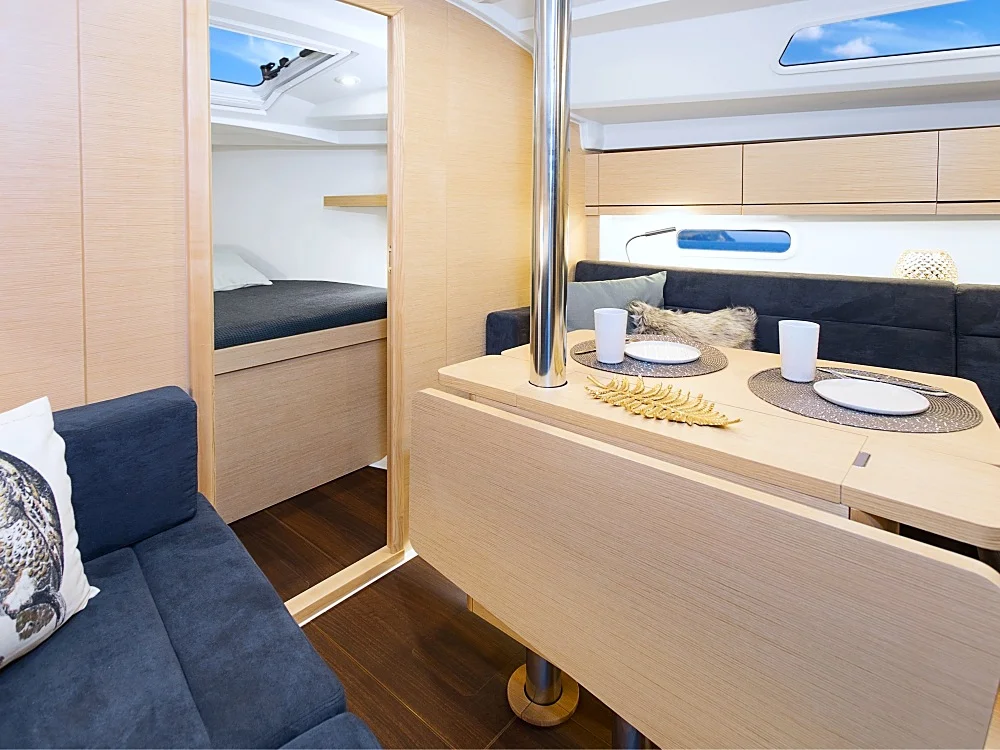 Hanse 388